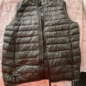 UniQlo dark green vest